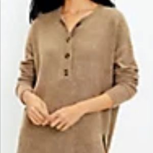 Lou and Gray Henley Tunic sweater- size XL.
